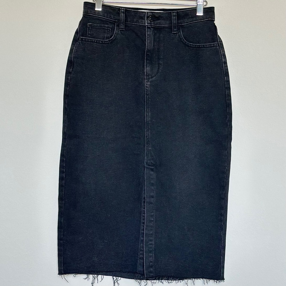 Hollister Ultra‎ High-Rise Black Denim Midi Skirt Front Slit Raw Hem Size 3 W26